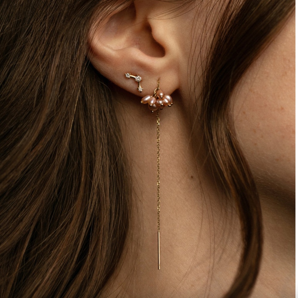 WWAKE Blush Pearl Cloudburst Threader earrings (limited edition)